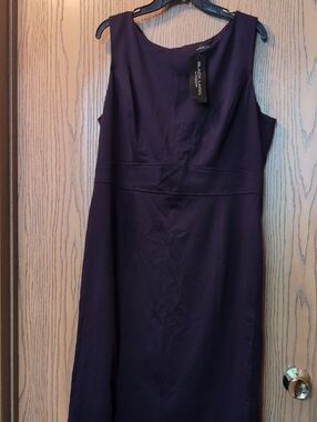 Black Label Sleeveless Midi Dress in Deep Plum